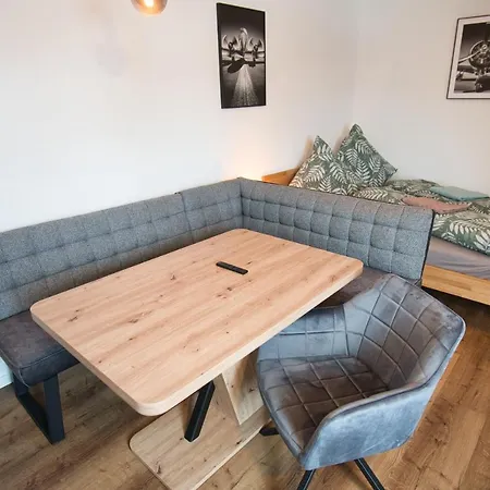 Stilvolles Apt. Zentrum Lejlighed